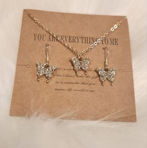 Beautiful Butterfly Necklace and Earrings‎